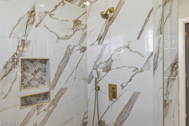 2120 Iroquois Avenue, Pahrump, NV 89048