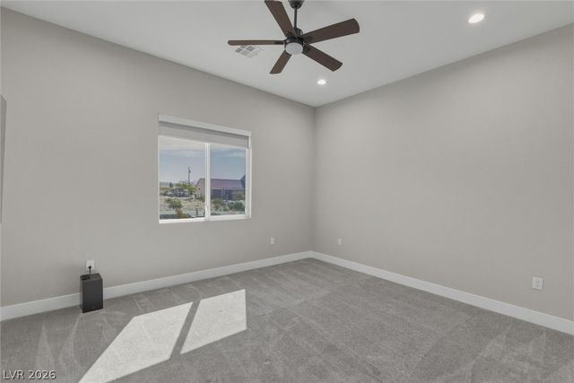 2120 Iroquois Avenue, Pahrump, NV 89048