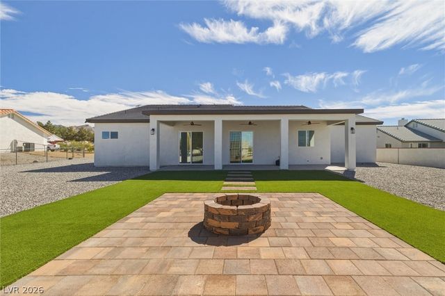 2120 Iroquois Avenue, Pahrump, NV 89048