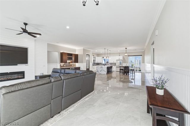 2120 Iroquois Avenue, Pahrump, NV 89048