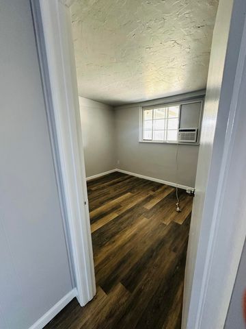 210 Plum Drive, Exeter, CA 93221