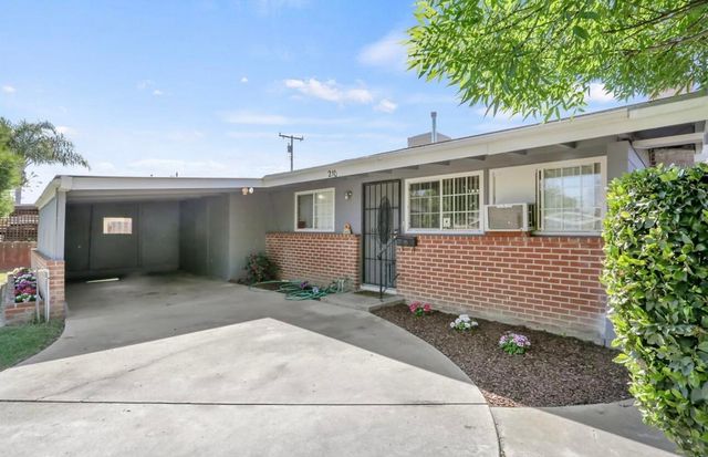 210 Plum Drive, Exeter, CA 93221