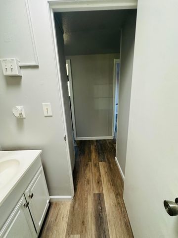 210 Plum Drive, Exeter, CA 93221