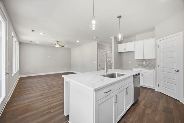 1027 Fortitude Trail 10, Chattanooga, TN 37421