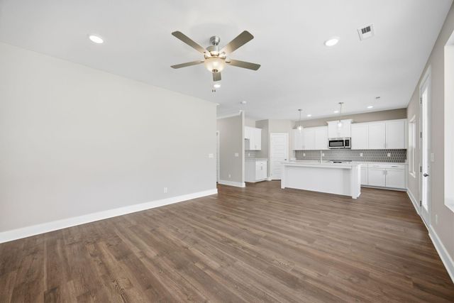 1027 Fortitude Trail 10, Chattanooga, TN 37421