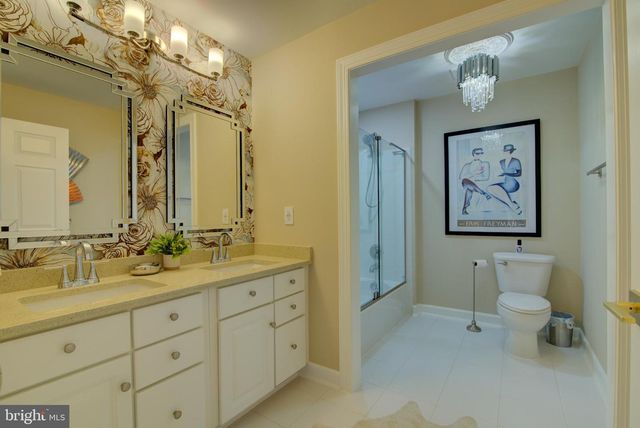 18295 BUCCANEER TER, Leesburg, VA 20176