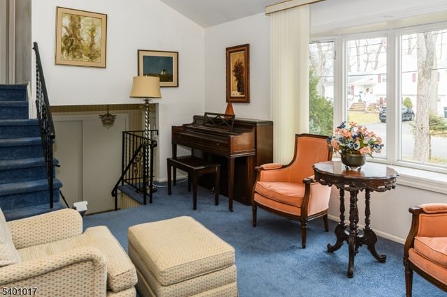 4 Herbert Pl, West Caldwell Twp., NJ 07006