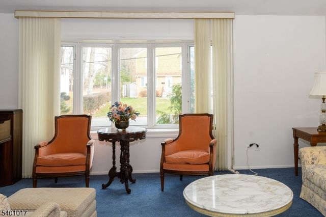 4 Herbert Pl, West Caldwell Twp., NJ 07006