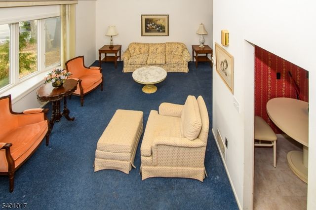 4 Herbert Pl, West Caldwell Twp., NJ 07006