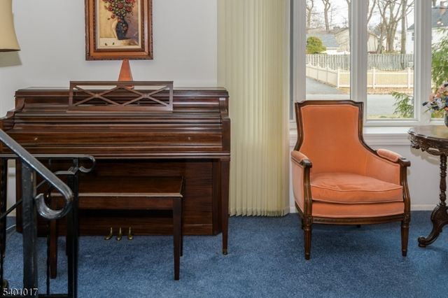 4 Herbert Pl, West Caldwell Twp., NJ 07006