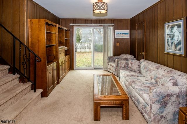 4 Herbert Pl, West Caldwell Twp., NJ 07006