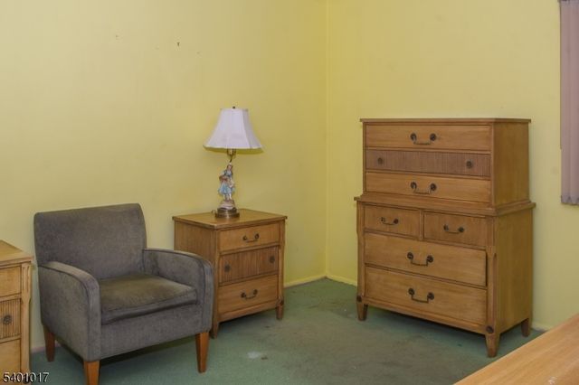 4 Herbert Pl, West Caldwell Twp., NJ 07006