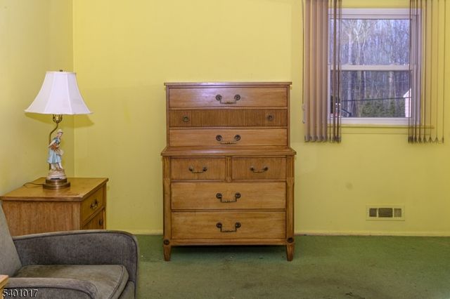 4 Herbert Pl, West Caldwell Twp., NJ 07006