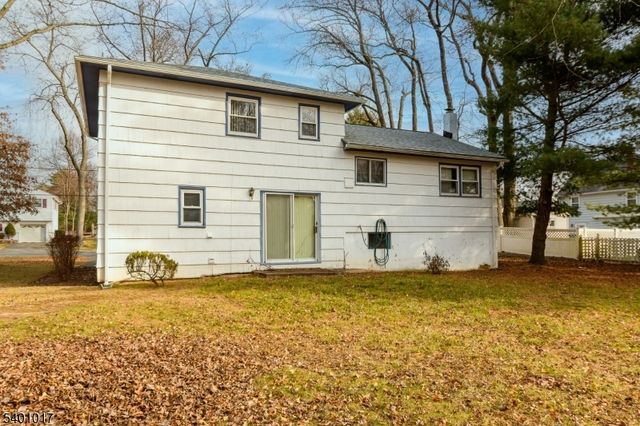 4 Herbert Pl, West Caldwell Twp., NJ 07006