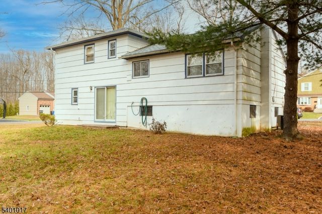 4 Herbert Pl, West Caldwell Twp., NJ 07006