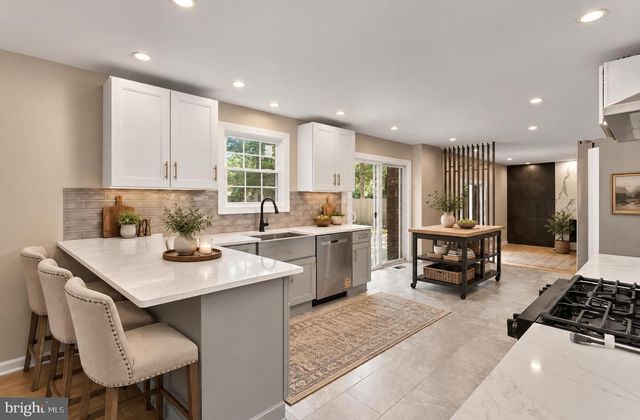 118 SQUIRREL TREE LN, Mount Laurel, NJ 08054