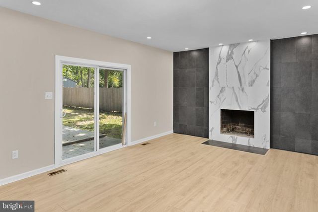118 SQUIRREL TREE LN, Mount Laurel, NJ 08054