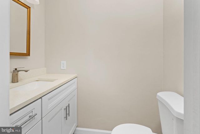 118 SQUIRREL TREE LN, Mount Laurel, NJ 08054