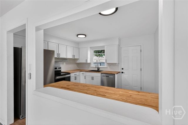 325 Bunting Drive, Savannah, GA 31404