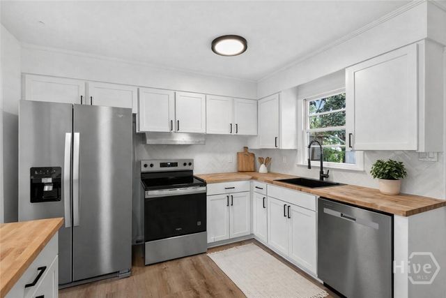 325 Bunting Drive, Savannah, GA 31404