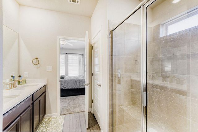 1005 Main ST, Hutto, TX 78634