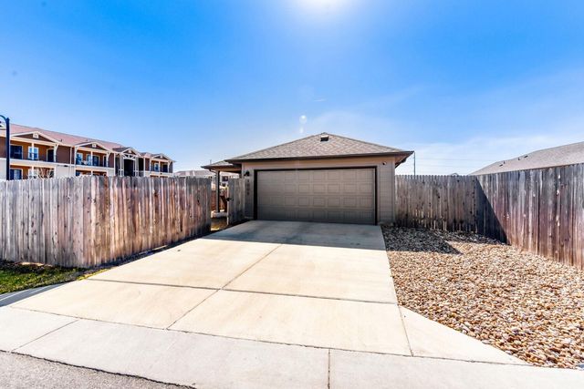 1005 Main ST, Hutto, TX 78634