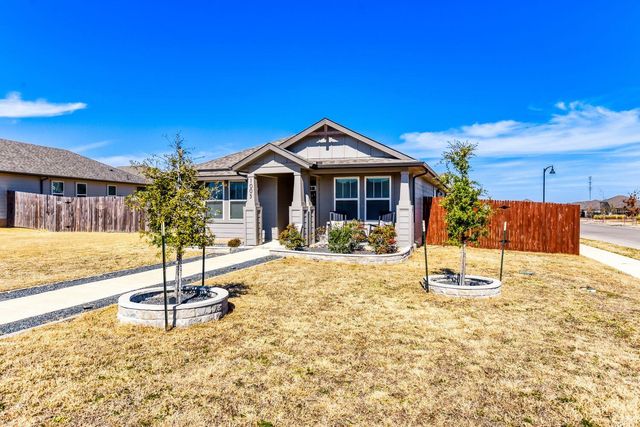 1005 Main ST, Hutto, TX 78634