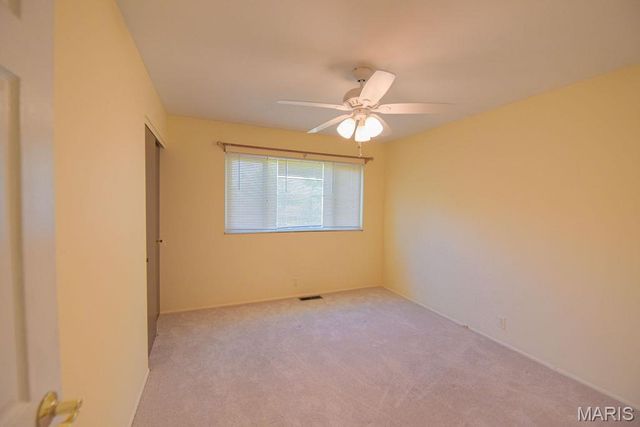 69 Club Grounds North Drive, Florissant, MO 63033