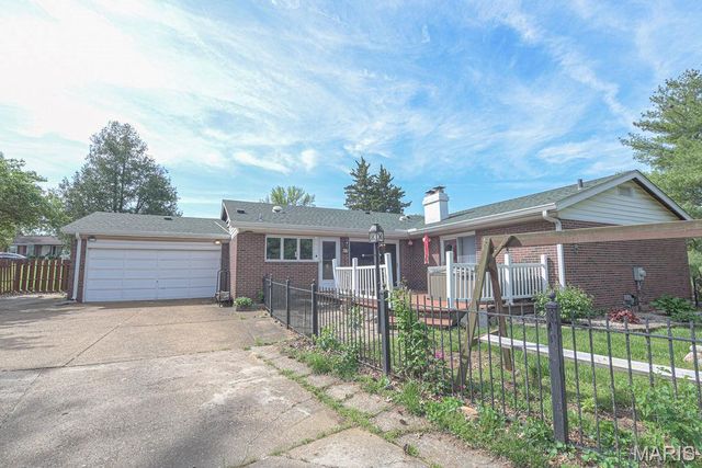69 Club Grounds North Drive, Florissant, MO 63033