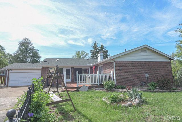 69 Club Grounds North Drive, Florissant, MO 63033