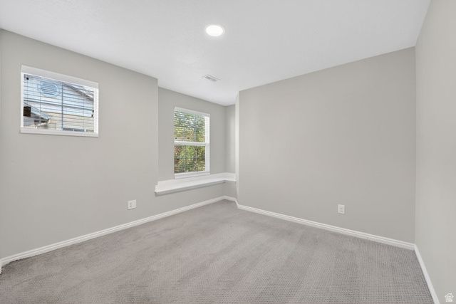 228 BIRMINGHAM LN, North Salt Lake, UT 84054