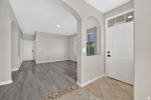 228 BIRMINGHAM LN, North Salt Lake, UT 84054