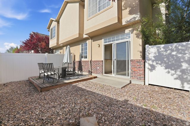 228 BIRMINGHAM LN, North Salt Lake, UT 84054