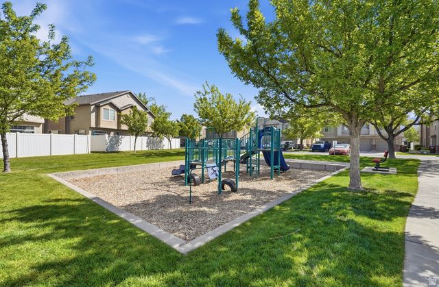 228 BIRMINGHAM LN, North Salt Lake, UT 84054