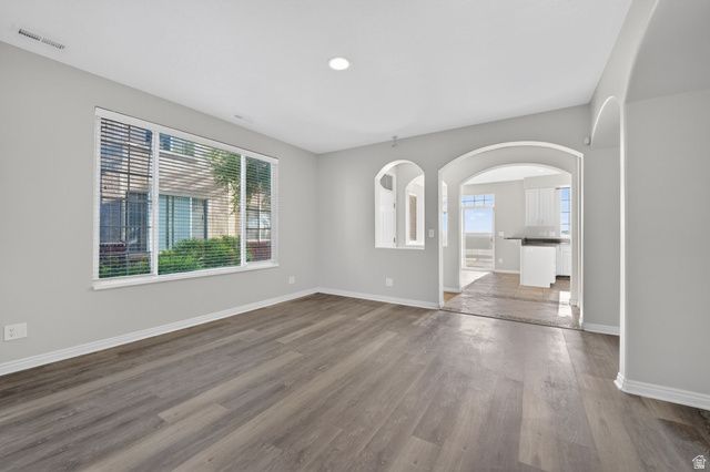 228 BIRMINGHAM LN, North Salt Lake, UT 84054