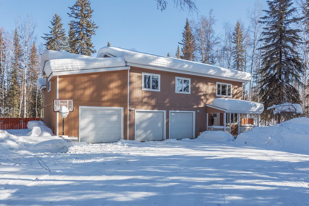 2030 MY COURT, North Pole, AK 99705