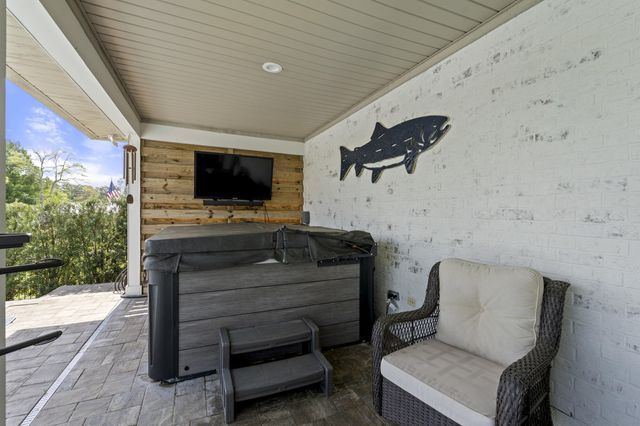 862 Bay Grove Road, Freeport, FL 32439