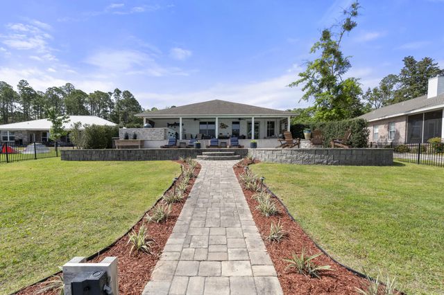 862 Bay Grove Road, Freeport, FL 32439