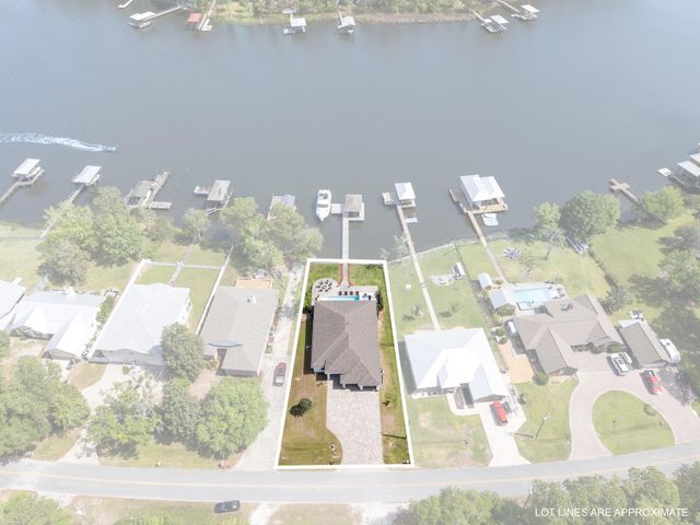 862 Bay Grove Road, Freeport, FL 32439