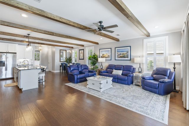 862 Bay Grove Road, Freeport, FL 32439