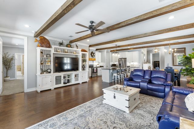 862 Bay Grove Road, Freeport, FL 32439