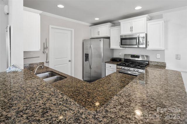 3735 Ernie Drive, Charlotte, NC 28269