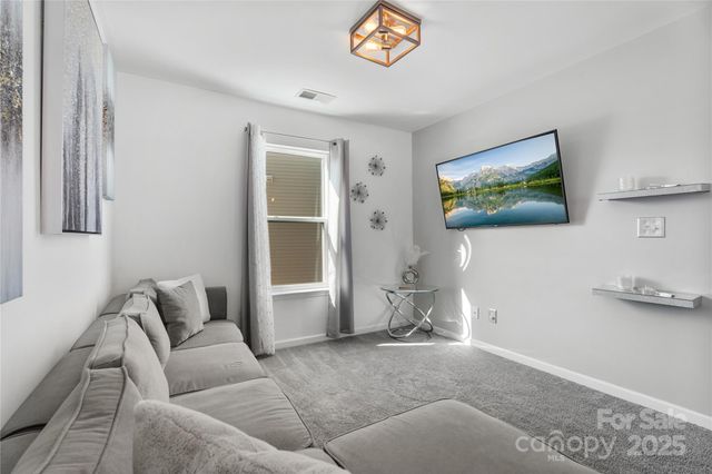 3735 Ernie Drive, Charlotte, NC 28269