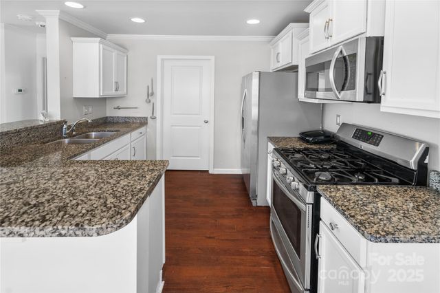 3735 Ernie Drive, Charlotte, NC 28269