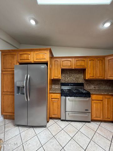 4024 E Santa Barbara Avenue, Tucson, AZ 85711