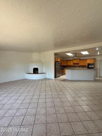 4024 E Santa Barbara Avenue, Tucson, AZ 85711
