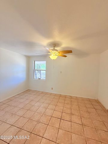 4024 E Santa Barbara Avenue, Tucson, AZ 85711