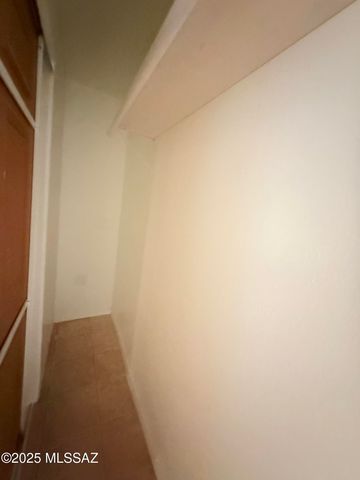 4024 E Santa Barbara Avenue, Tucson, AZ 85711