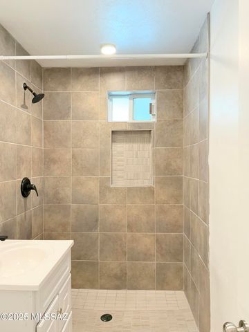 4024 E Santa Barbara Avenue, Tucson, AZ 85711