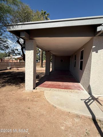 4024 E Santa Barbara Avenue, Tucson, AZ 85711